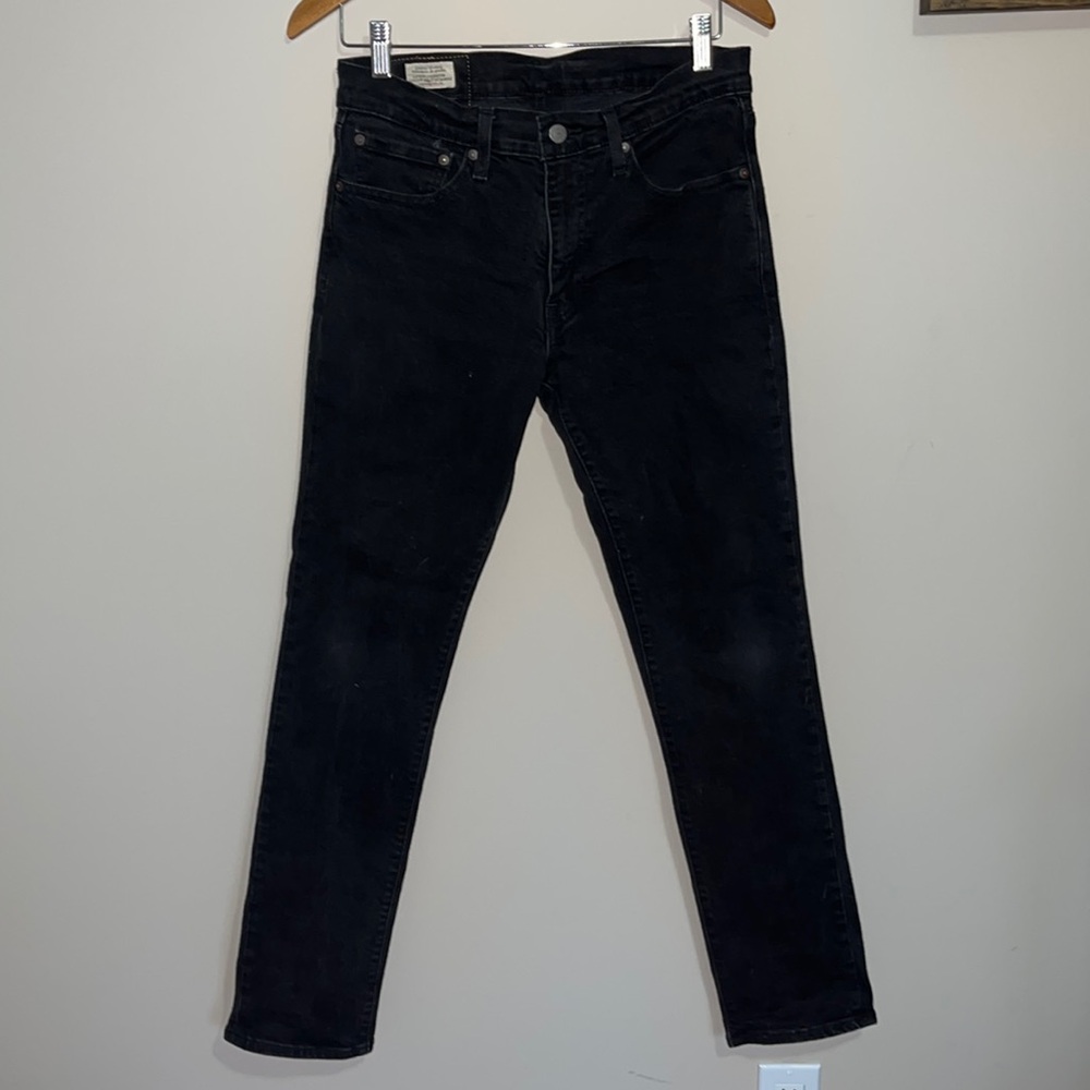 Black Levi’s jeans